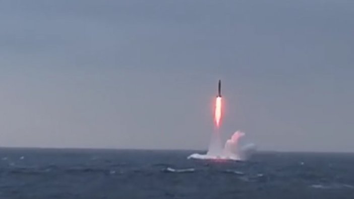 Rus Donanması’ndan Barents Denizi’nde hava savunması tatbikatı