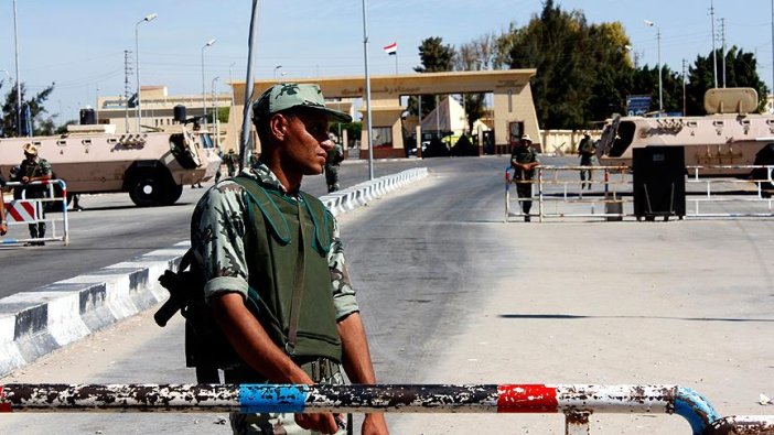 İsrail Mısır ile sınır kapısını kapattı
