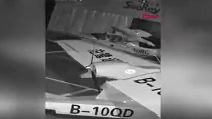 Uçak çalmaya çalışan çocuk kameralara yansıdı