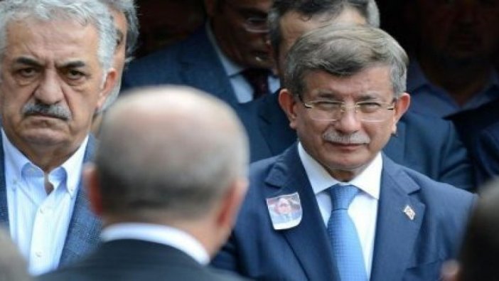 Erdoğan Davutoğlu'nu es geçti!