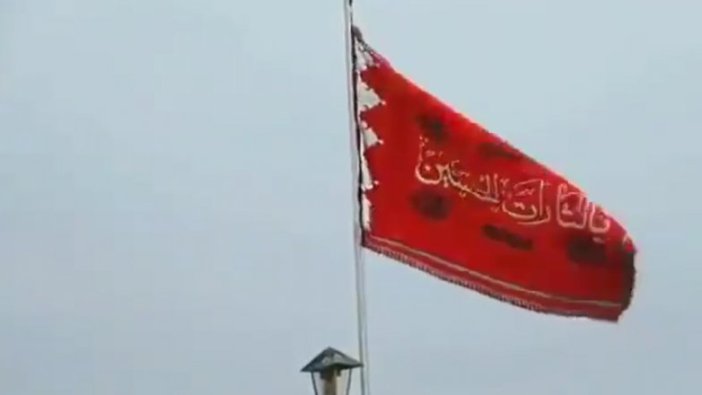 İran savaş anlamına gelen kırmızı bayrak çekti!