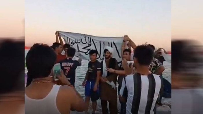 Kadıköy'de rezalet anları: Taliban'ın bayrağını böyle açtılar