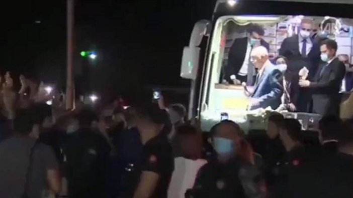Erdoğan Gaziantep'te de halka çay dağıttı
