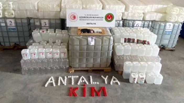 Antalya'da 3 adrese etil alkol baskını