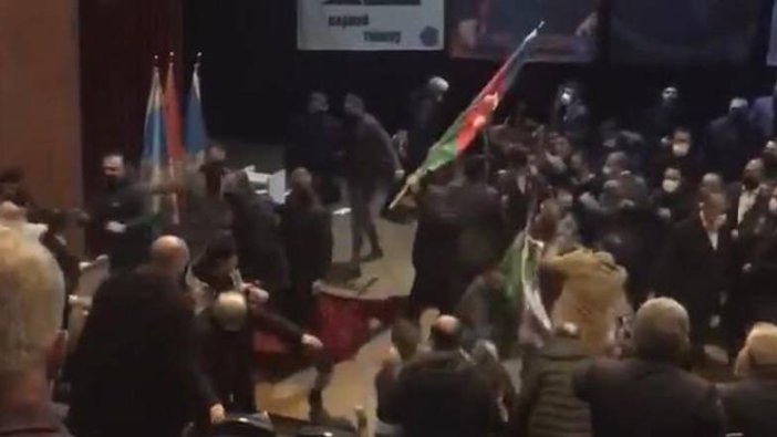 Alparslan Türkeş'i Anma Töreni'nde kan döküldü