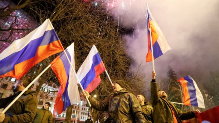 Putin'in tanıma kararı sonrası Donbass'ta sevinç gösterileri