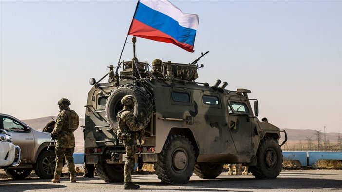 Putin Rus askerlerinin Ukrayna'ya girmesi emrini verdi