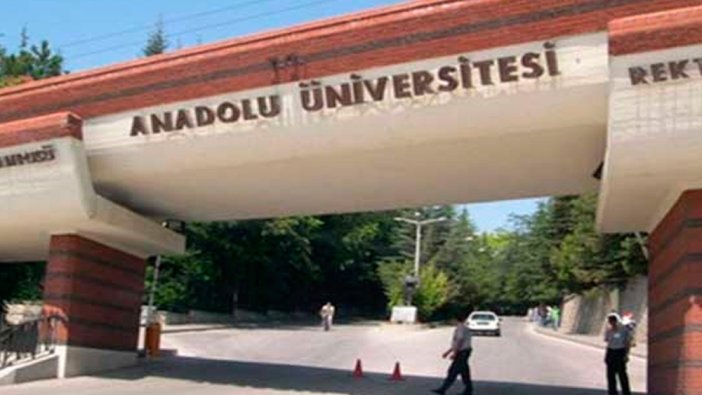 Anadolu Üniversitesi 7 Sınav Hizmetleri Uzmanı Alacak