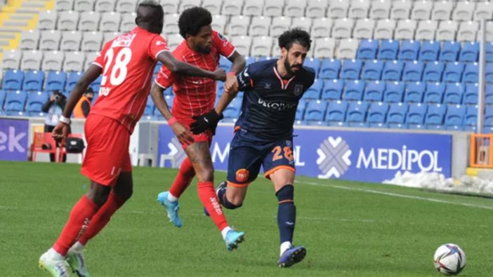 Başakşehir ve Antalyaspor arasındaki erteleme maçı oynandı