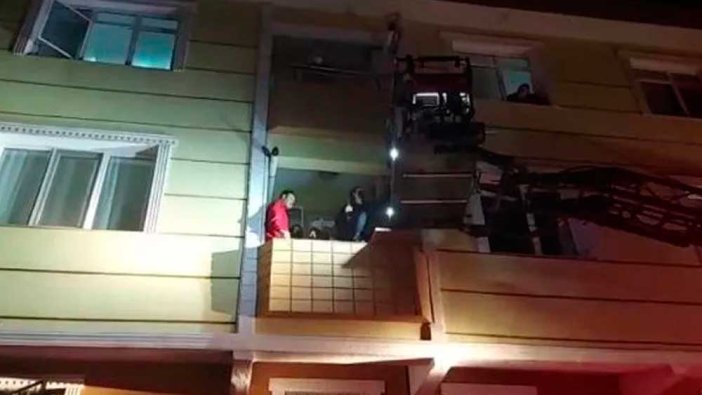 Tuzla'da bir binada yangın: 5 kişi hastaneye kaldırıldı
