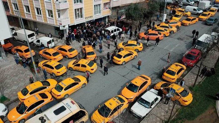 İstanbul'da taksicilerin 'zam' kuyruğu