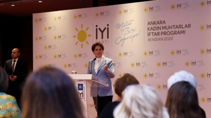 Meral Akşener: Partili cumhurbaşkanlığı sistemi Türkiye'yi yok etme yolunda gidiyor
