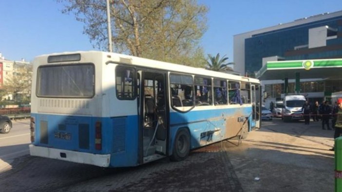 Bursa'da, infaz koruma memurlarını taşıyan otobüste patlama