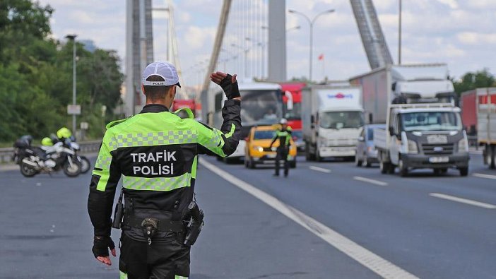 İstanbul Valiliği duyurdu! O yollar trafiğe kapatılacak