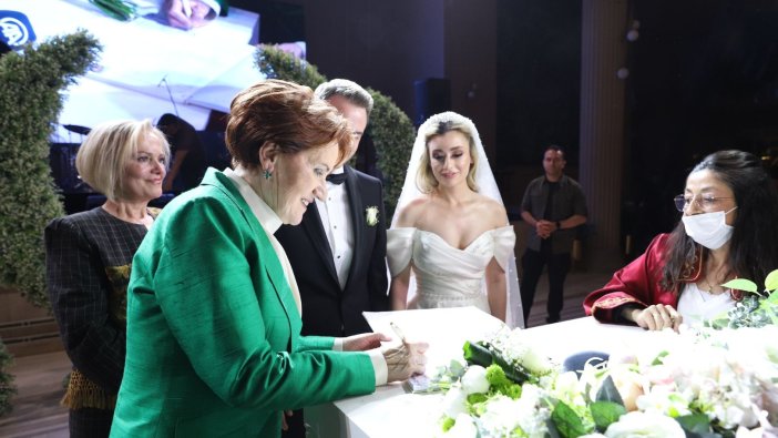 Meral Akşener nikah şahitliği yaptı