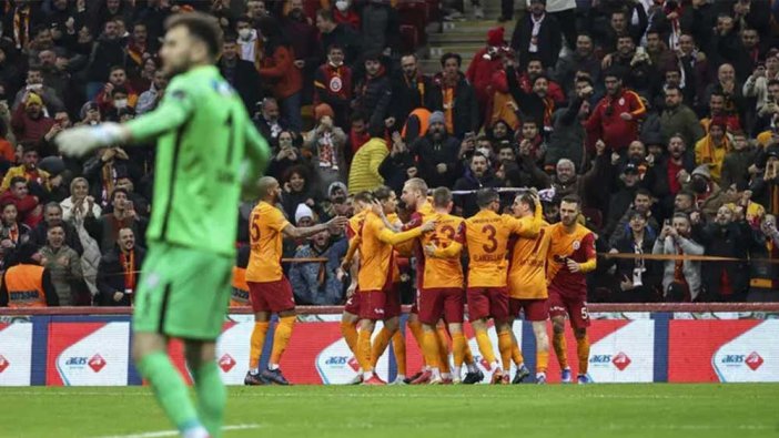 Galatasaray'da yaprak dökümü: 13 isim birden