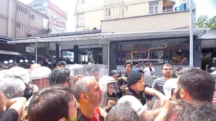 EnerjiSA işçileri Sabancı Holding önünde gözaltına alındı