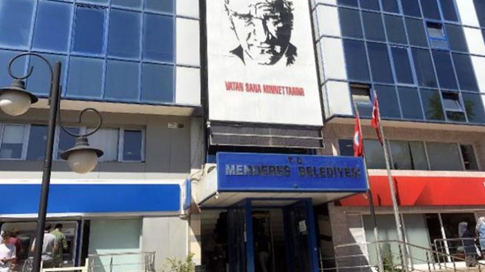 Menderes Belediye Başkanı yolsuzluk soruşturması kapsamında gözaltına alındı