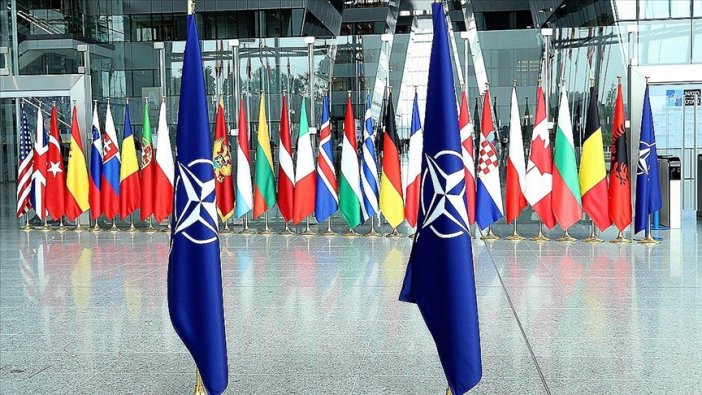 Arnavutluk'tan, İsveç ve Finlandiya'nın NATO'ya katılımına onay