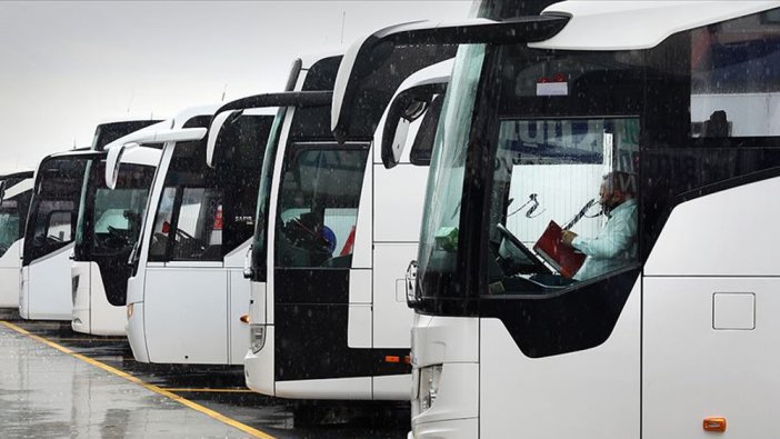 Bakan Karaismailoğlu bile fiyatlara şaşırdı: Otobüs biletleri, uçak fiyatına yaklaştı