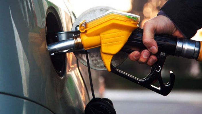 Pompada fiyatlar değişti: Benzin ve motorine gelen indirim sonrası fiyatlar belli oldu
