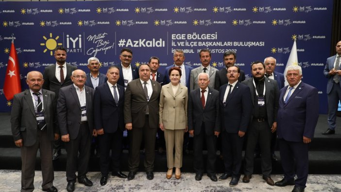 İYİ Parti Genel Başkanı Akşener, Ege Bölgesi il ve ilçe başkanlarıyla bir araya geldi