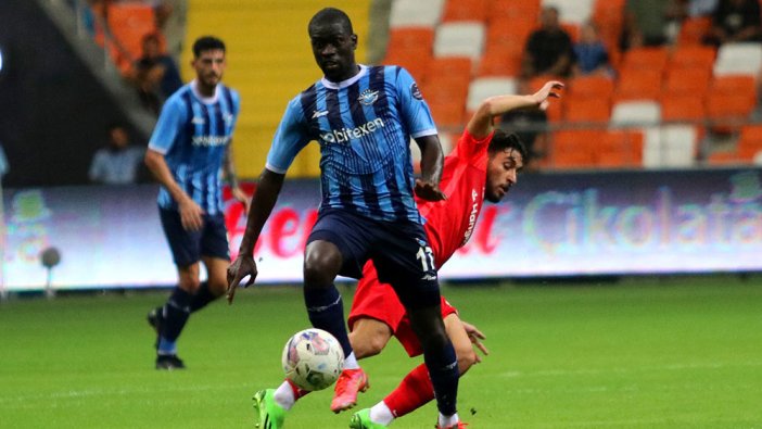 Adana Demirspor'un tek golle kazandığı maça Balotelli ve Montella kavgası damga vurdu