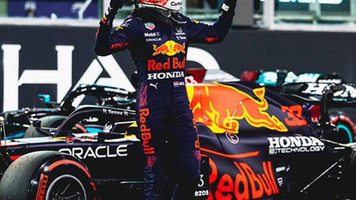 Belçika GP'de kazanan Max Verstappen