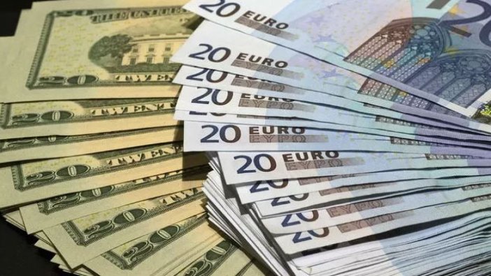 Dolar kurunda 20 yıl sonra bir ilk yaşandı!