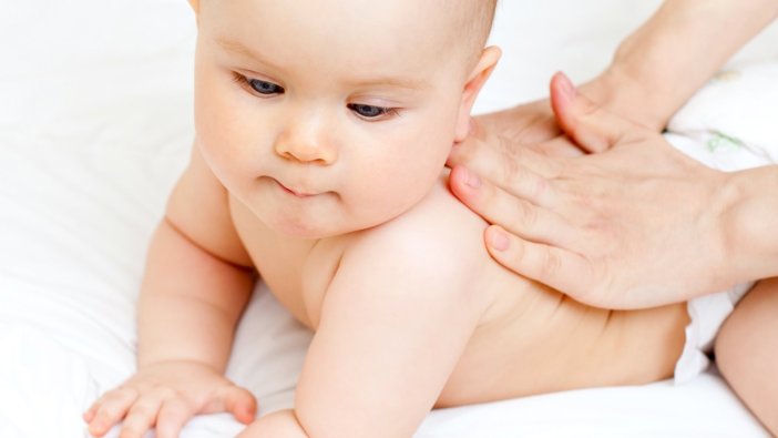Sıcaklarda bebek cildi naıl korunur?