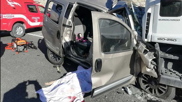 Malatya'da korkunç kaza: 5 kişi öldü 1 kişi yaralandı