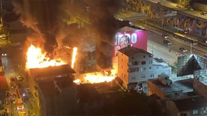 Kadıköy’de bir binada patlama meydana geldi