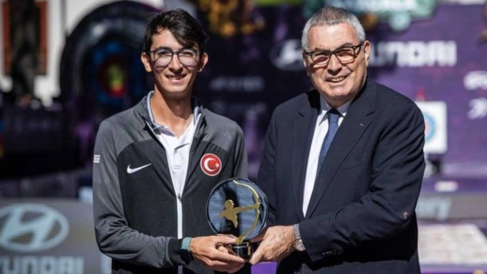 Mete Gazoz, Meksika'da 2021'in sporcusu seçildi