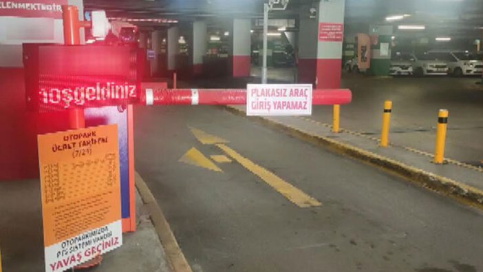 İstanbul'da AVM'lerde otopark ücreti tartışması