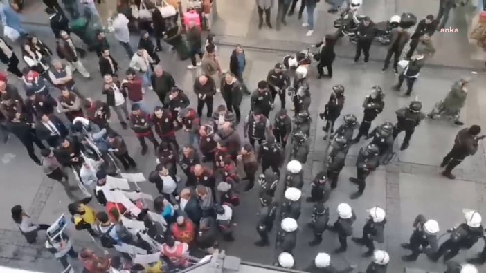 İzmir'de Şebnem Korur Fincanı eylemine polis müdahalesi