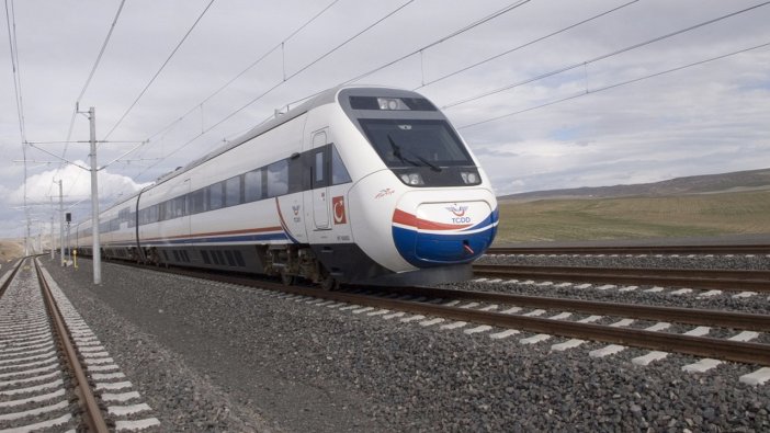 Barış Yarkadaş canlı yayında açıkladı! İşte Ankara-İzmir hızlı tren projesindeki usulsüzlükler