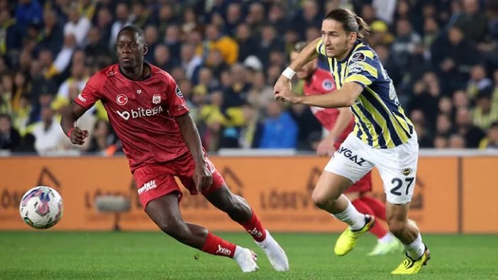 Fenerbahçe Sivasspor'u tek golle geçti