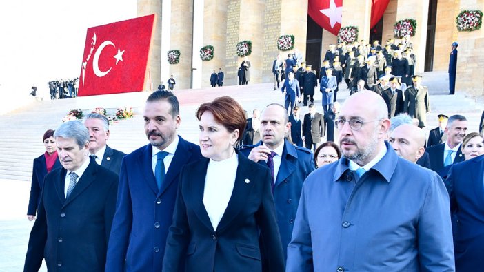 İYİ Parti Genel Başkanı Meral Akşener Anıtkabir'de düzenlenen devlet törenine katıldı