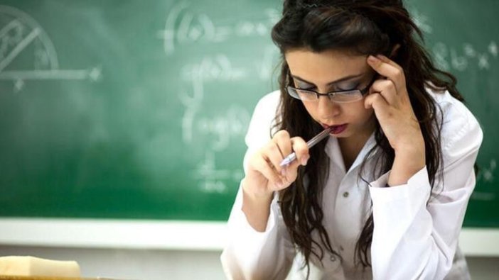 'Öğretmenlik Kariyer Basamakları Sınavı' bugün yapıldı