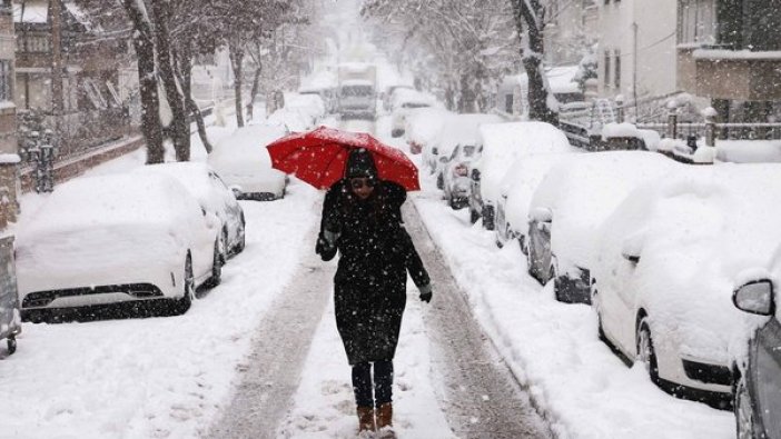 İstanbul dahil 30 ilde kar yağışı! Meteoroloji net tarihi açıkladı: Atkı ve berelerinizi hazırlayın