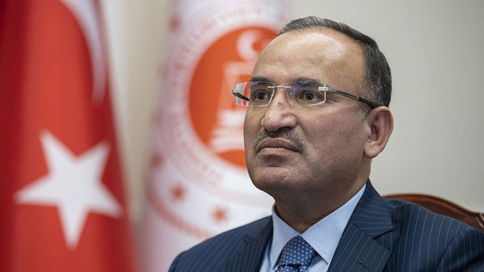 Adalet Bakanı Bekir Bozdağ: Kesinleşmiş ne siyasi yasak ne de hapis cezası var