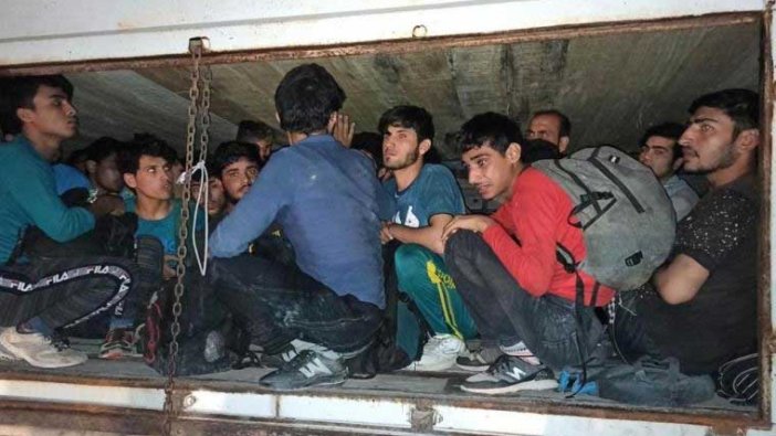 Jandarma komutanlığı açıkladı: Yakalanan kaçak göçmen sayısı belli oldu