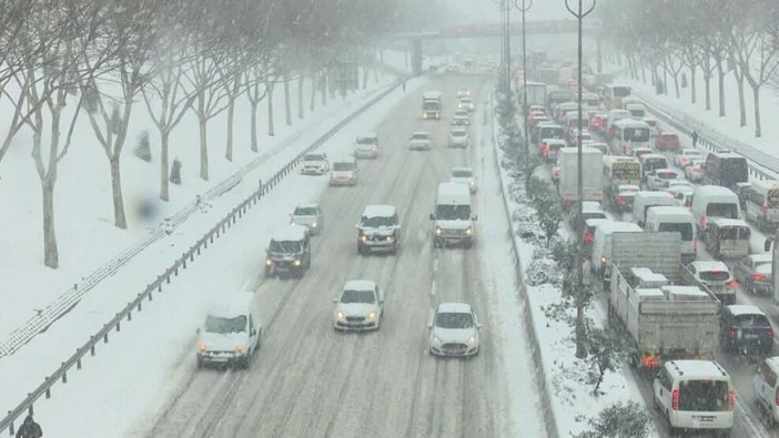 Vali başkanlığında İstanbul'da kar toplantısı yapıldı! Peki, İstanbul'a ne zaman kar yağacak?