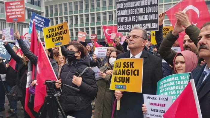 İktidar'dan yeni seçim hamlesi! EYT'de staj ve çırak mağdurlarını sevindirecek gelişme