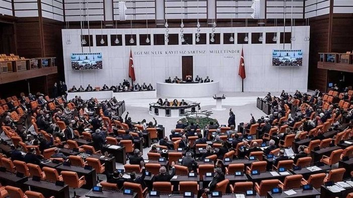 AKP'li yetkili az önce açıkladı! EYT'nin Meclis'e geleceği net tarih açıklandı