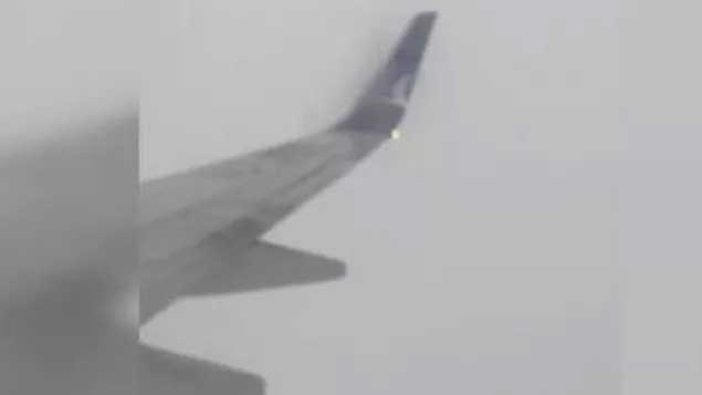 Antalya'da uçağa yıldırım isabet etti! Çığlıklar kameralara yansıdı