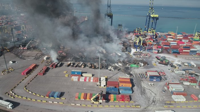 İskenderun Limanı’ndaki yangında 3. gün: Kısmen kontrol altında!