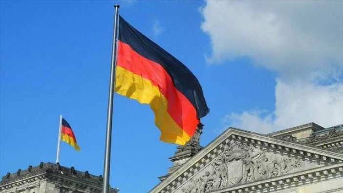 Almanya depremzedelere 3 aylık vize verecek