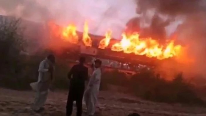 Pakistan'da patlama: Ölü ve yaralılar var!