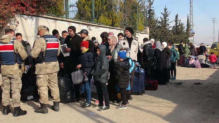 Suriyeliler 'deprem' izni ile 6 aylığına ülkelerine gidiyor!